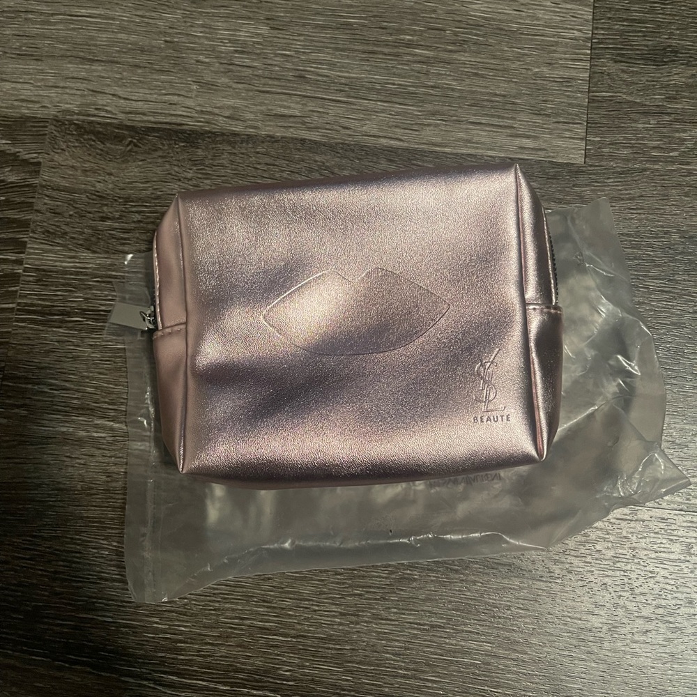 YSL - make up bag NEW
